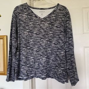 Croft & Barrow Black & White Space-Dye V-Neck Long Sleeve Top